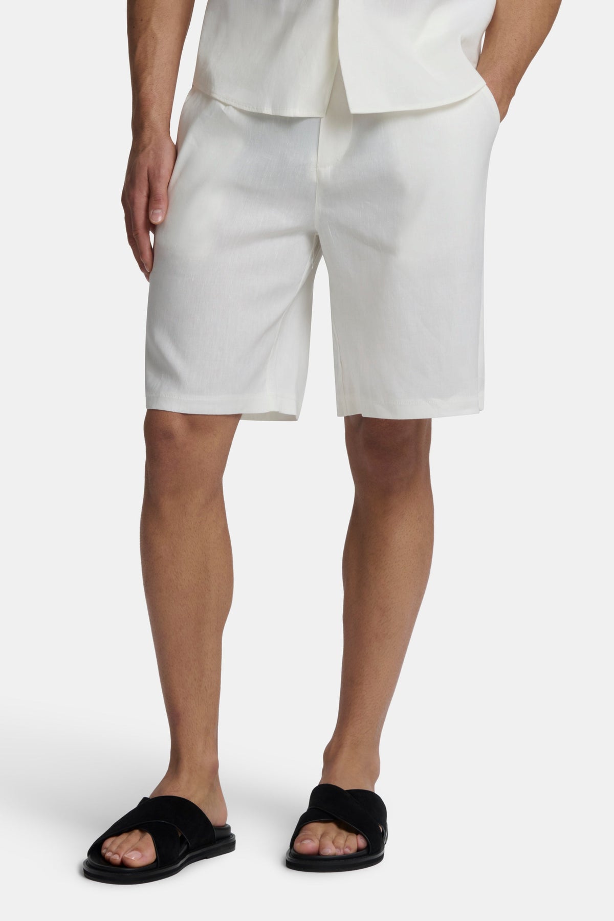 THE LINEN SHORTS