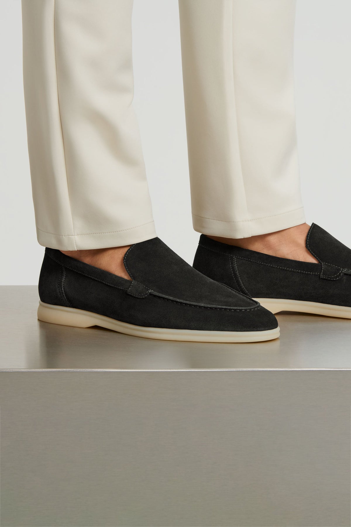 THE CLASSIC SUEDE LOAFER