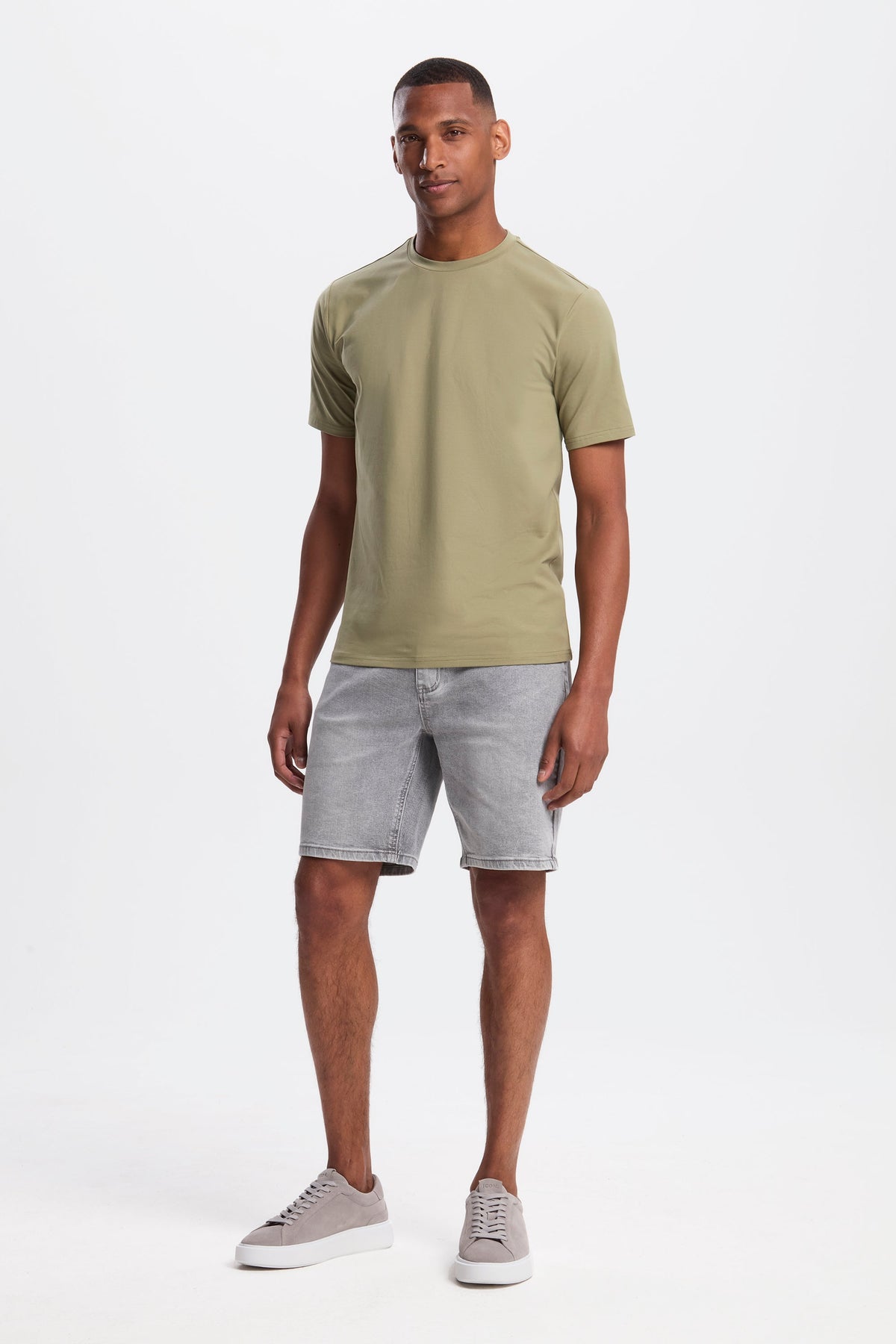 THE REGULAR T-SHIRT