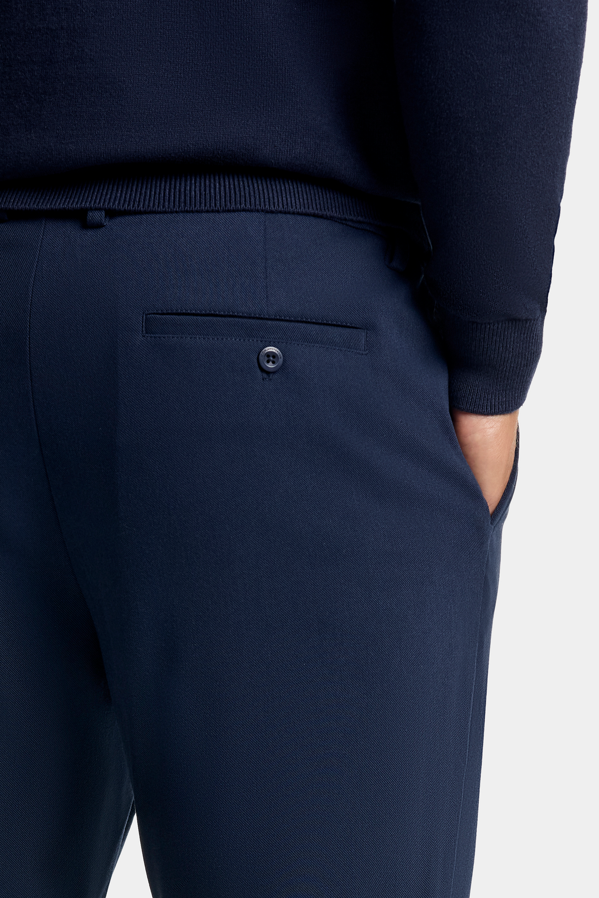 THE SEVERO SLIM CHINO