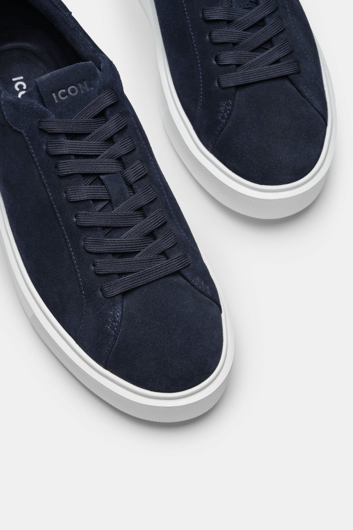 THE CLASSIC SUEDE TRAINER