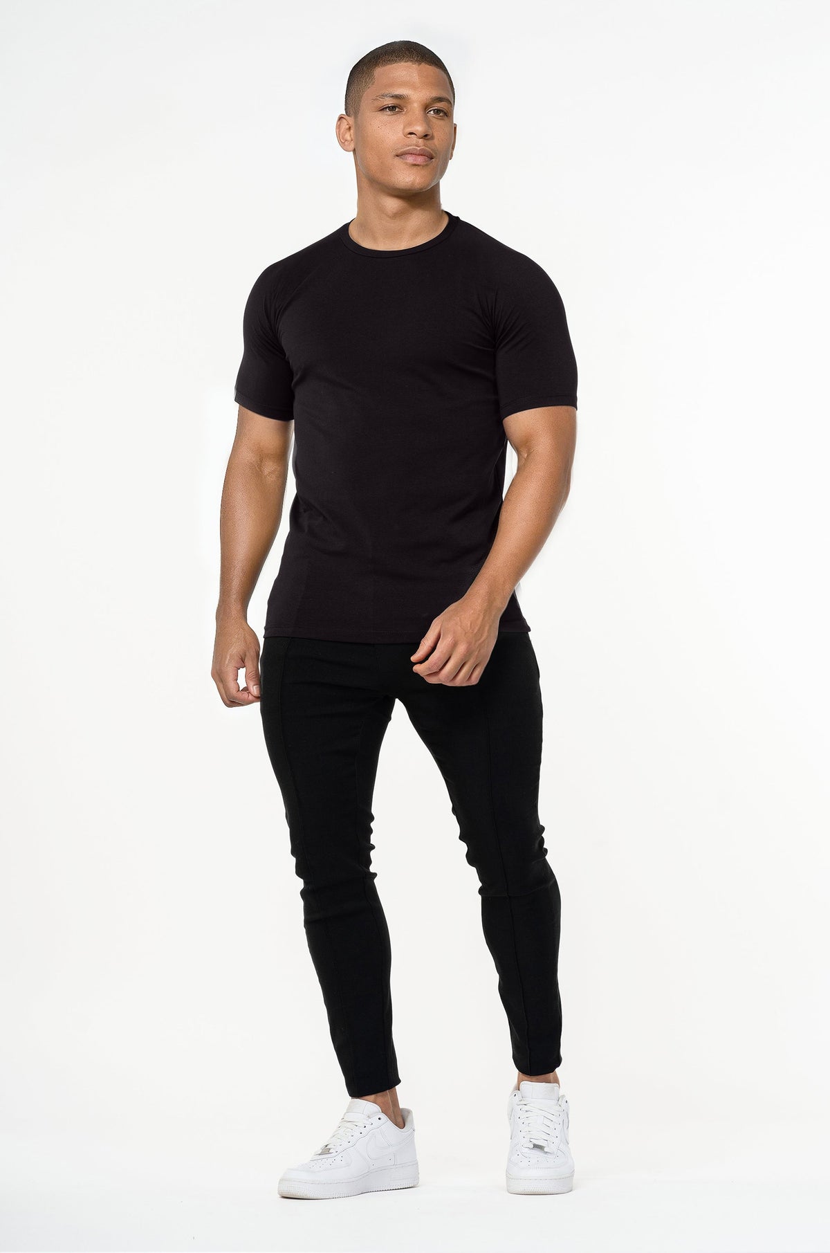 THE ESSENTIAL T-SHIRT